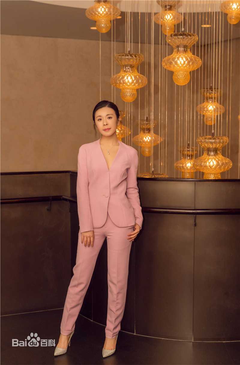 李蓓蕾活动照性感图片图集