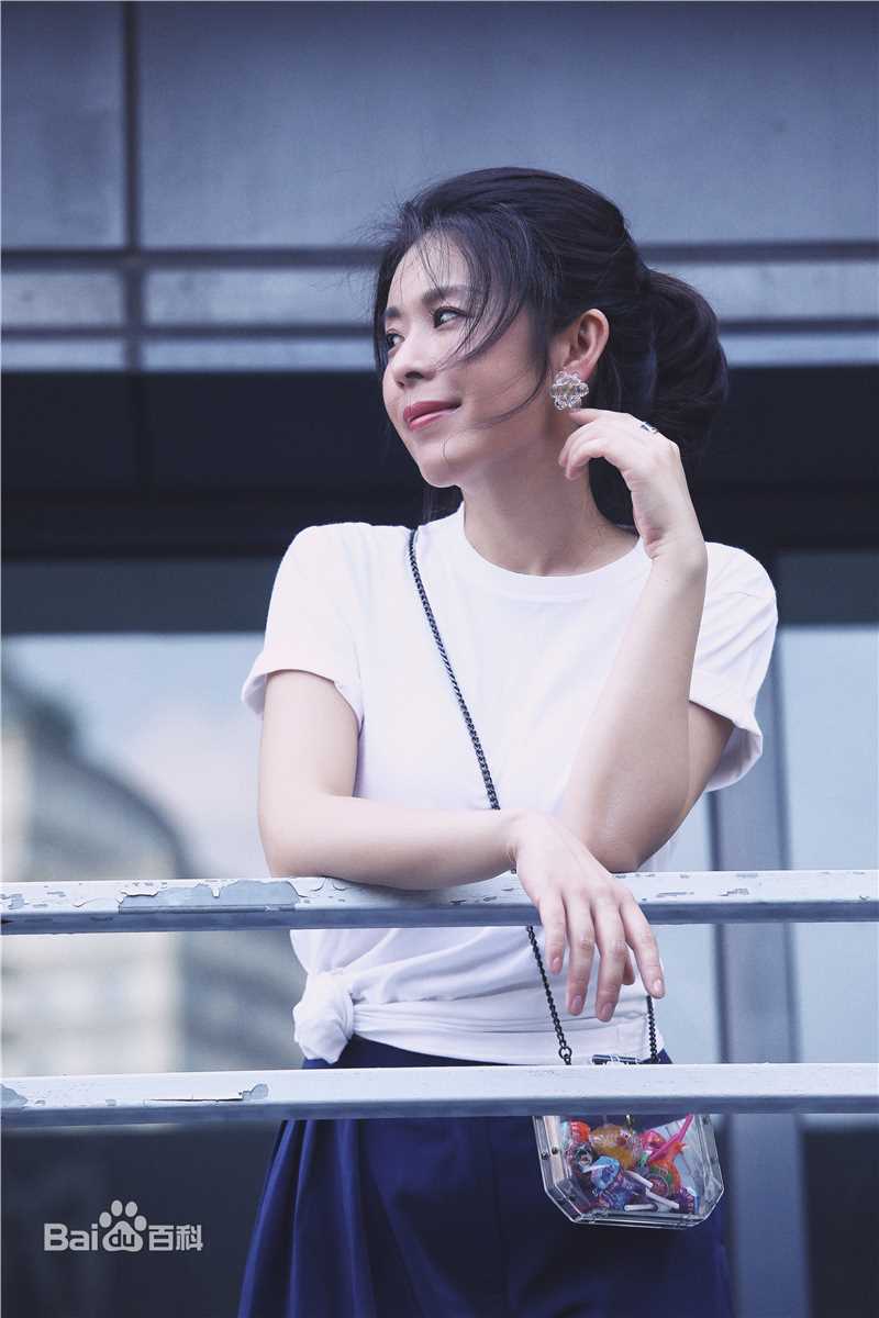 李蓓蕾最新壁纸