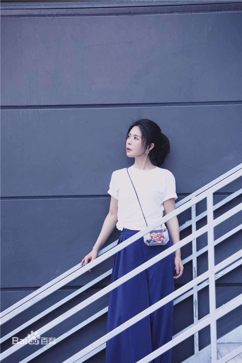 李蓓蕾最新壁纸