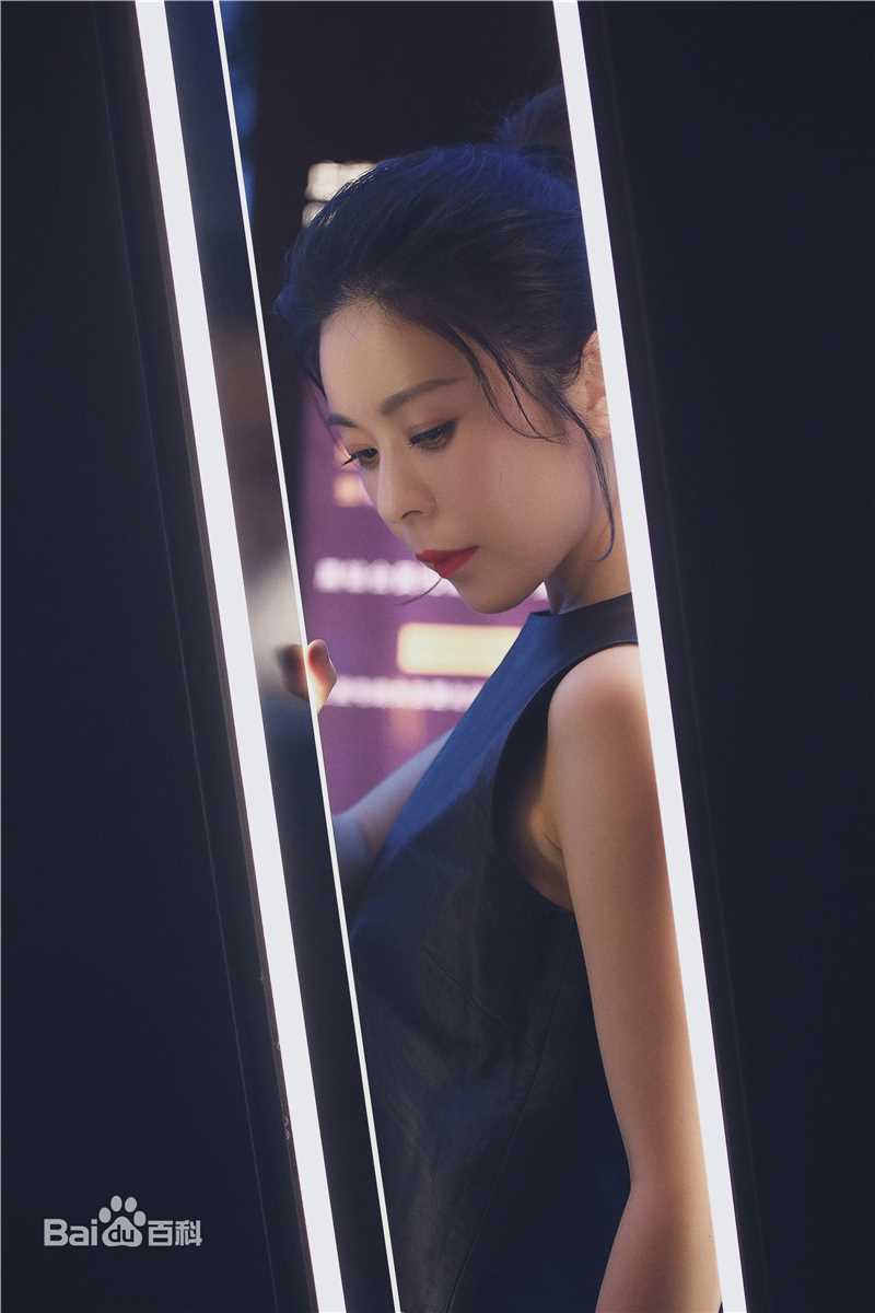 李蓓蕾最新壁纸