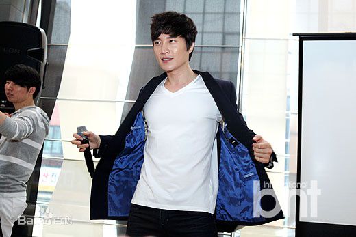 金多炫(Kim Da-Hyun)小型音乐会壁纸壁纸