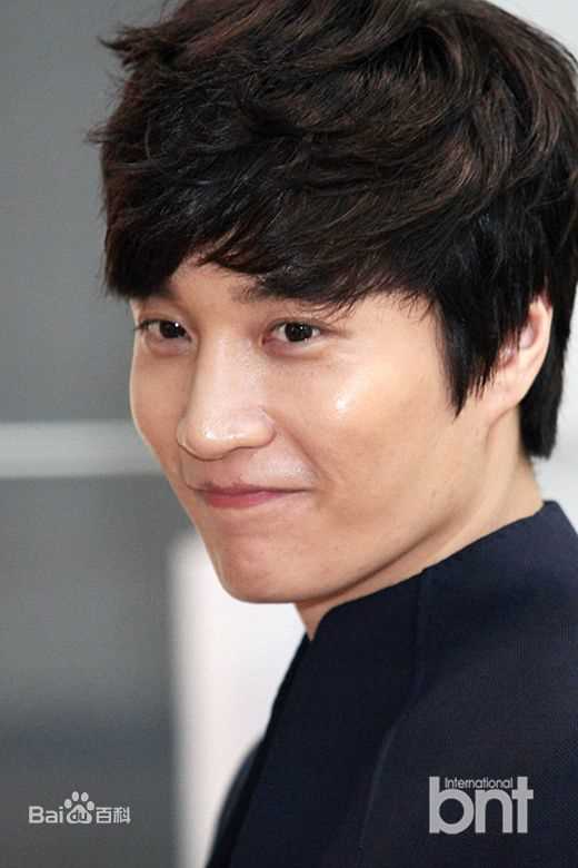 金多炫(Kim Da-Hyun)小型音乐会壁纸壁纸