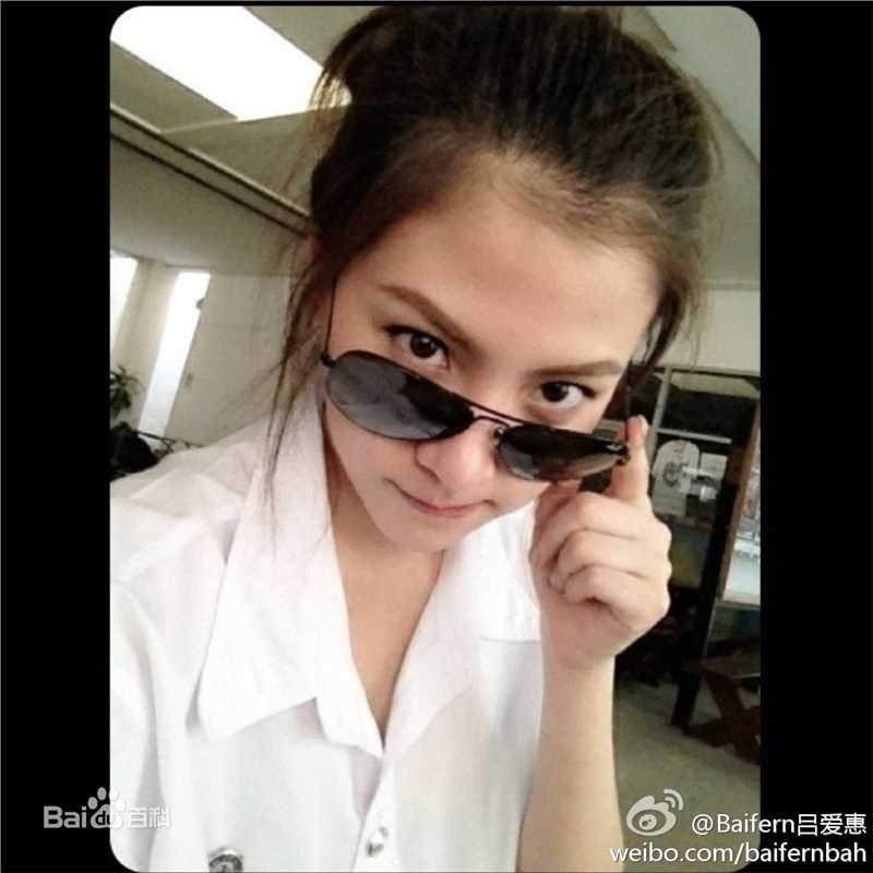 平采娜·乐维瑟派布恩( 、Pimchanok Luevisadpaibul) 生活照图册