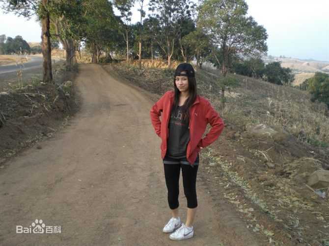 最全平采娜·乐维瑟派布恩( 、Pimchanok Luevisadpaibul)精彩图册