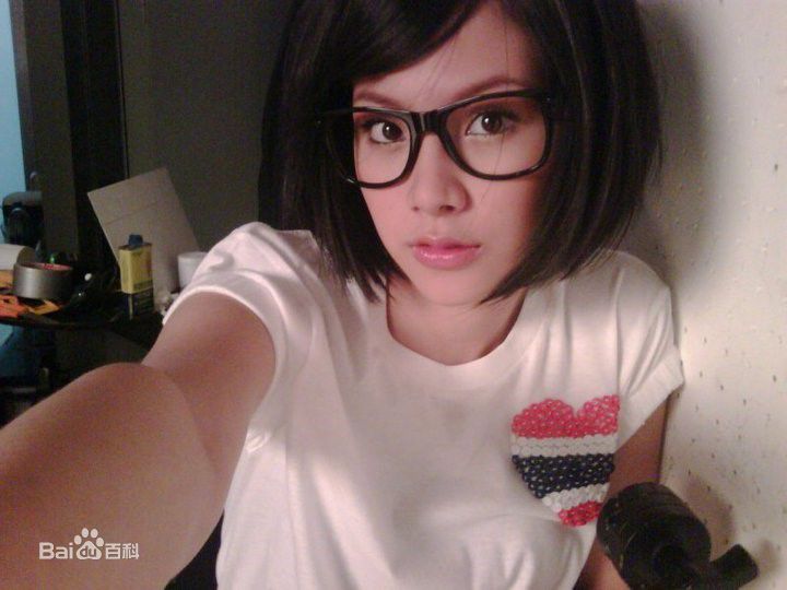 最新平采娜·乐维瑟派布恩( 、Pimchanok Luevisadpaibul)精彩图册