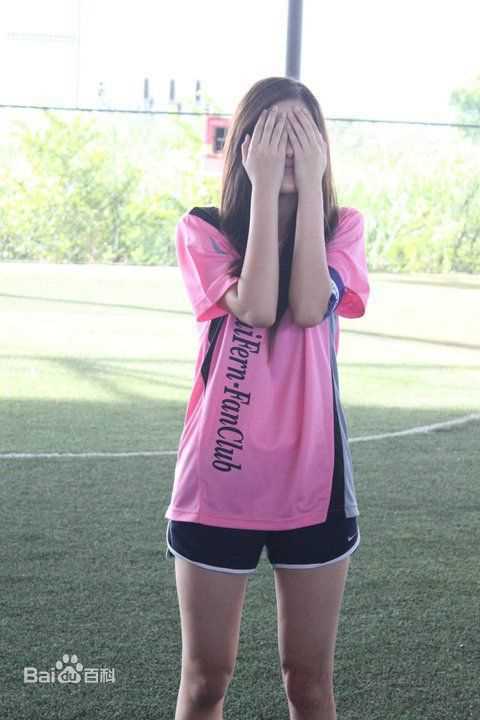 最新平采娜·乐维瑟派布恩( 、Pimchanok Luevisadpaibul)精彩图册