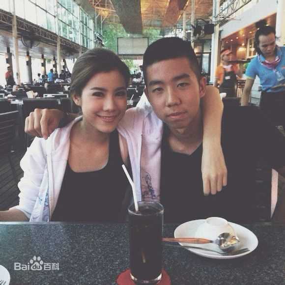 艾丝特·苏普莉拉( 、Esther Supreeleela)Esther图片图集