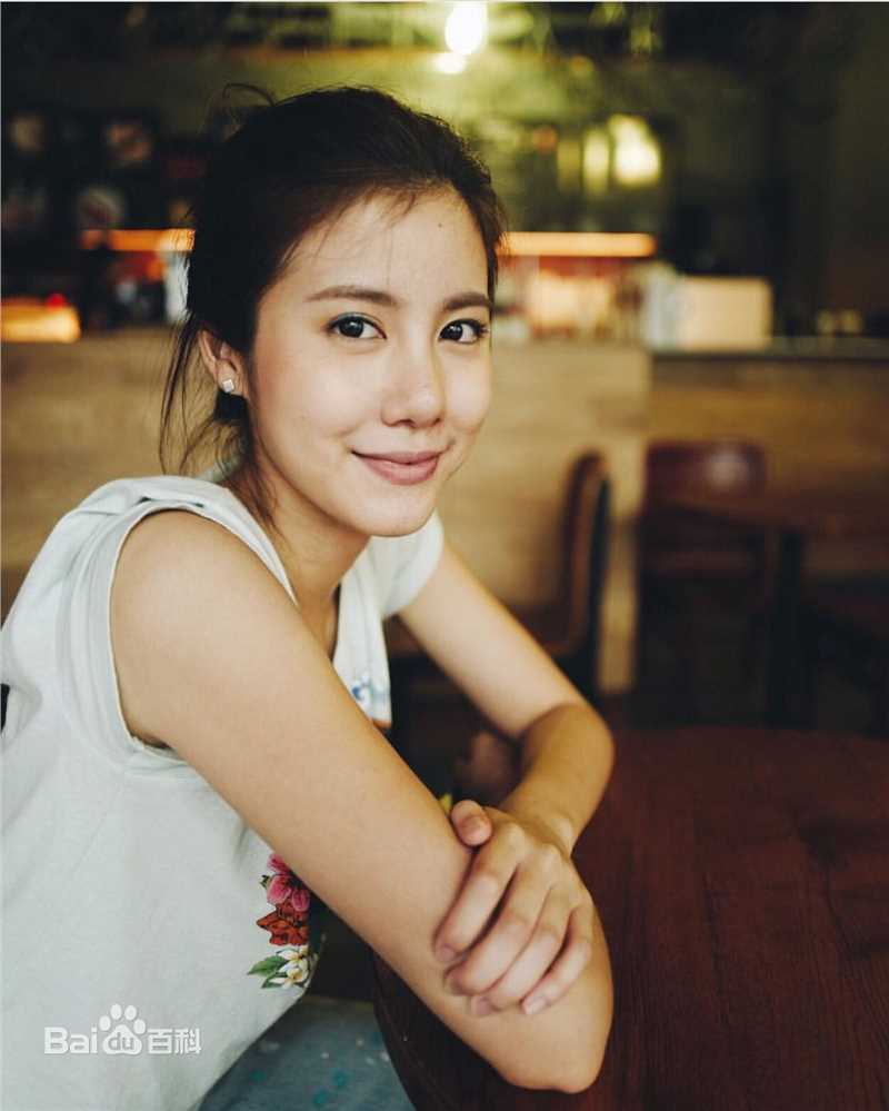 艾丝特·苏普莉拉( 、Esther Supreeleela)Esther 日常图册