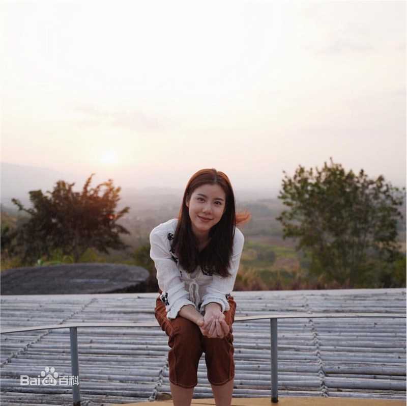 艾丝特·苏普莉拉( 、Esther Supreeleela)Esther 日常图册