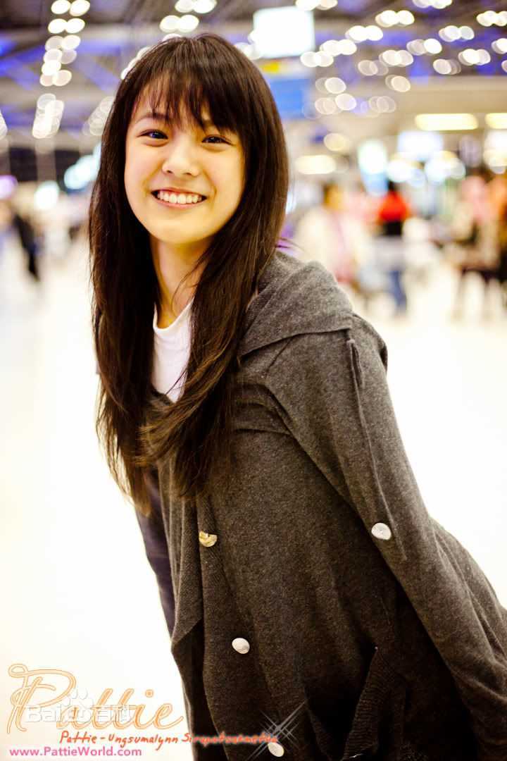 安苏玛琳·瑟拉帕萨默莎( 、Ungsumalynn Sirapatsakmetha)长发Pattie素颜照相册