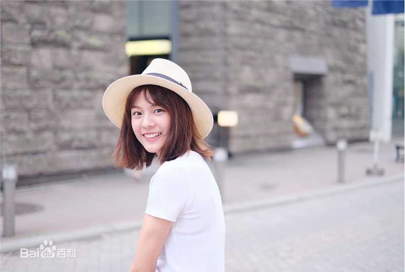 安苏玛琳·瑟拉帕萨默莎( 、Ungsumalynn Sirapatsakmetha)IG：pattieung前后照片