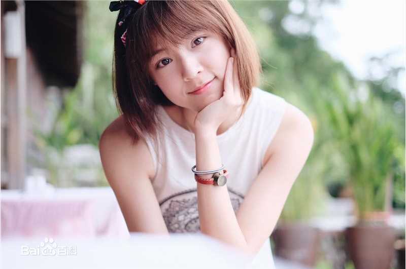 安苏玛琳·瑟拉帕萨默莎( 、Ungsumalynn Sirapatsakmetha)IG：pattieung前后照片