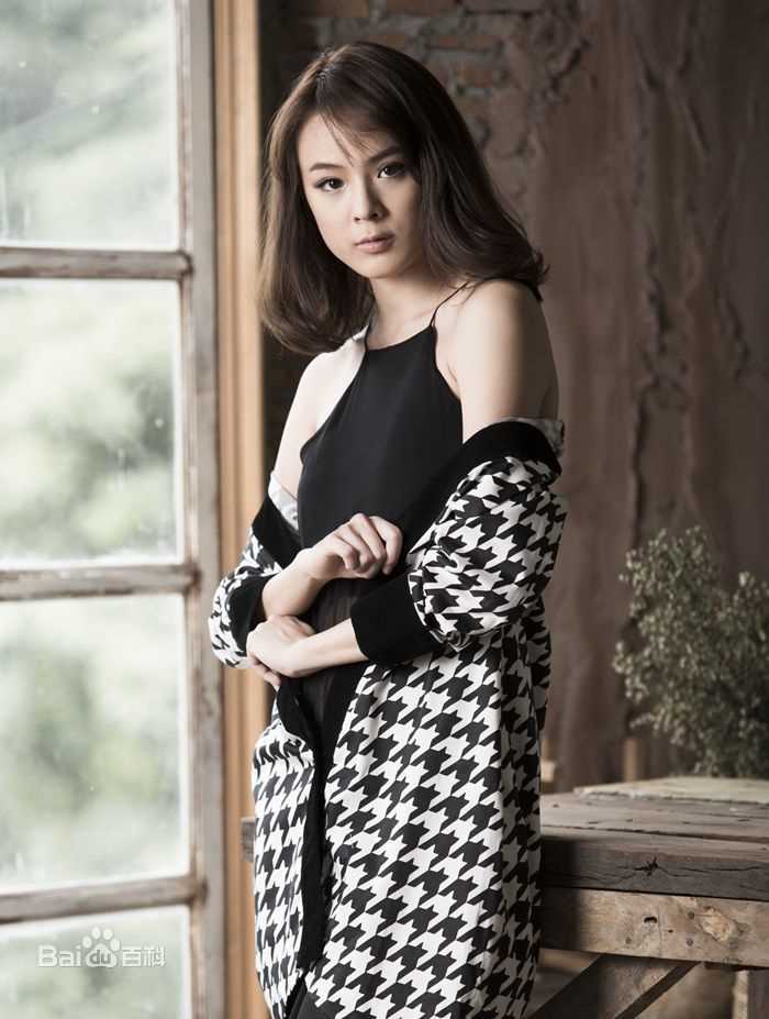 安苏玛琳·瑟拉帕萨默莎( 、Ungsumalynn Sirapatsakmetha)最全2015年杂志相册