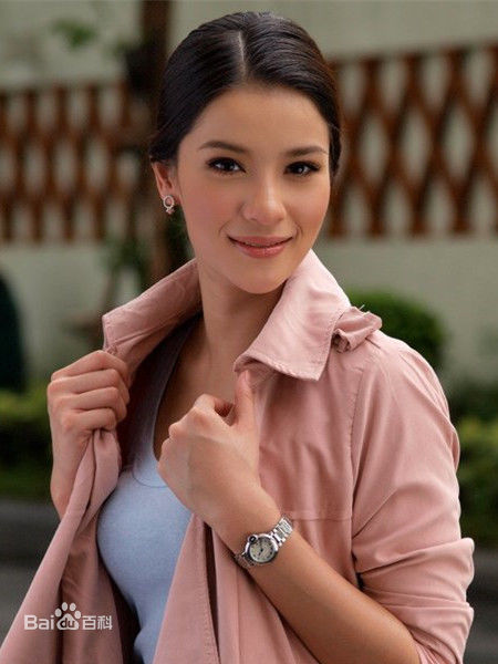 婉娜拉·宋提查( 、Wannarot Sonthichai)Vill参演电视剧壁纸壁纸