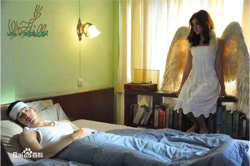 婉娜拉·宋提查( 、Wannarot Sonthichai)Vill出演MV前后照片