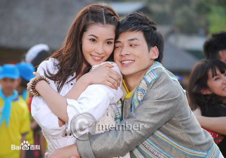 婉娜拉·宋提查( 、Wannarot Sonthichai)Vill出演MV前后照片