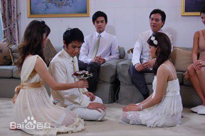婉娜拉·宋提查( 、Wannarot Sonthichai)世袭家族性感图片图集