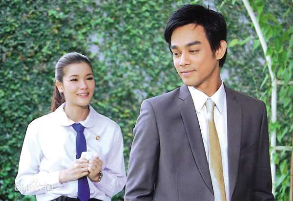 婉娜拉·宋提查( 、Wannarot Sonthichai)世袭家族性感图片图集