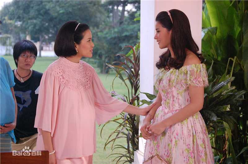 婉娜拉·宋提查( 、Wannarot Sonthichai)花环夫人素颜照相册