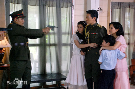 婉娜拉·宋提查( 、Wannarot Sonthichai)花环夫人素颜照相册