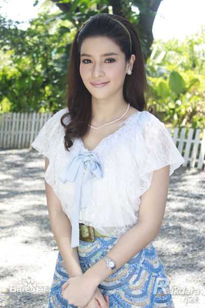 婉娜拉·宋提查( 、Wannarot Sonthichai)花环夫人素颜照相册