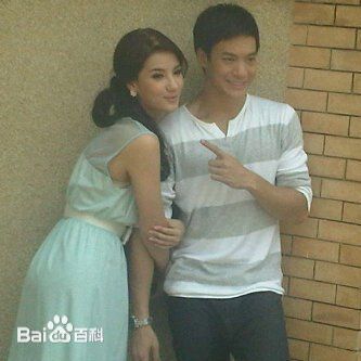 婉娜拉·宋提查( 、Wannarot Sonthichai)穿越时空寻找爱图片图集