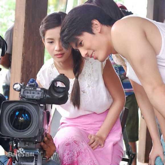 婉娜拉·宋提查( 、Wannarot Sonthichai)小女孩前后照片