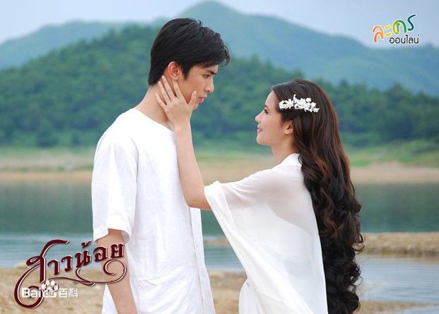 婉娜拉·宋提查( 、Wannarot Sonthichai)小女孩前后照片