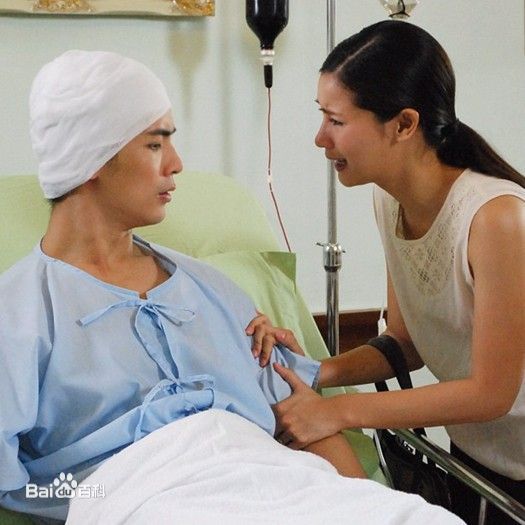 婉娜拉·宋提查( 、Wannarot Sonthichai)小女孩前后照片