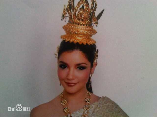 婉娜拉·宋提查( 、Wannarot Sonthichai)玻钻之争壁纸壁纸