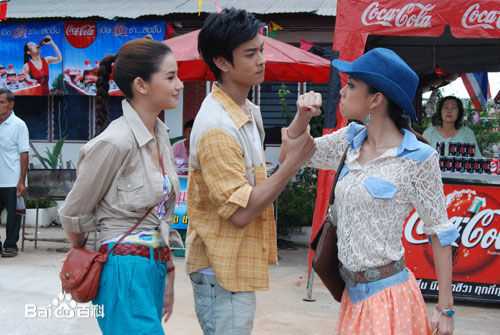 婉娜拉·宋提查( 、Wannarot Sonthichai)野蛮人壁纸壁纸