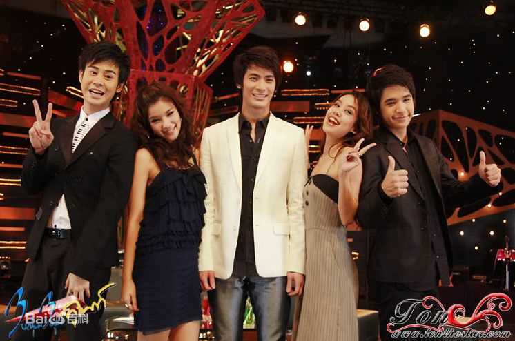 婉娜拉·宋提查( 、Wannarot Sonthichai)综艺节目及访问性感图片壁纸