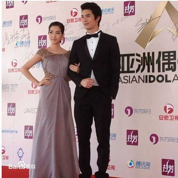 莫茶诺·欣彩萍翩( 、Monchanok Saengchaipiangpen)Mo素颜照相册