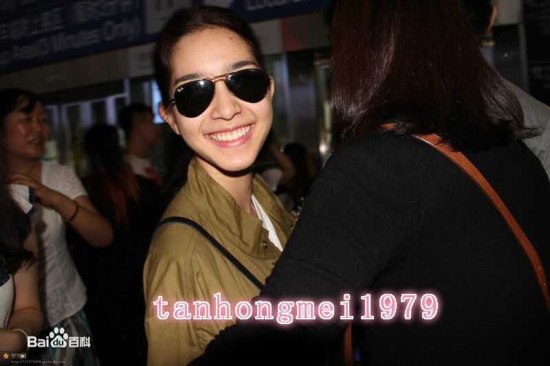 莫茶诺·欣彩萍翩( 、Monchanok Saengchaipiangpen)Mo素颜照相册