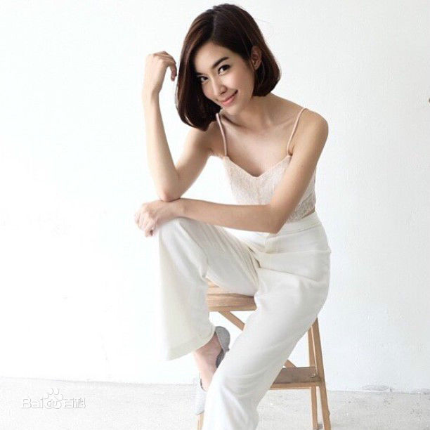 莫茶诺·欣彩萍翩( 、Monchanok Saengchaipiangpen)Mo素颜照相册