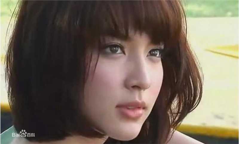 最新莫茶诺·欣彩萍翩( 、Monchanok Saengchaipiangpen)性感图片