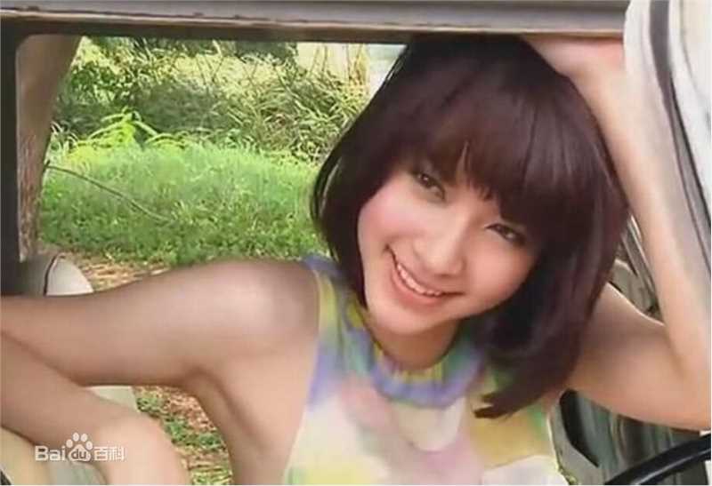 最新莫茶诺·欣彩萍翩( 、Monchanok Saengchaipiangpen)性感图片