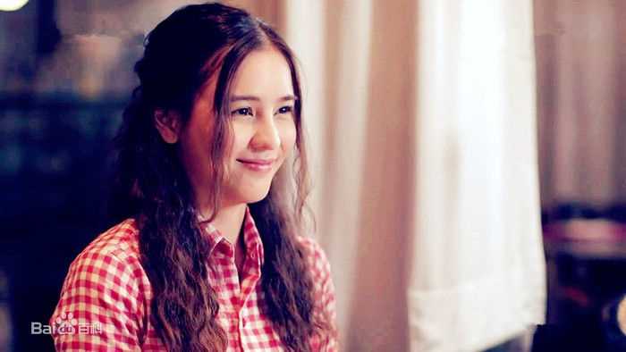 李海娜( 、Sushar Manaying)在《浪漫满屋》Aom中的