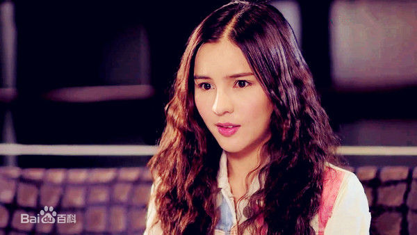 李海娜( 、Sushar Manaying)在《浪漫满屋》Aom中的