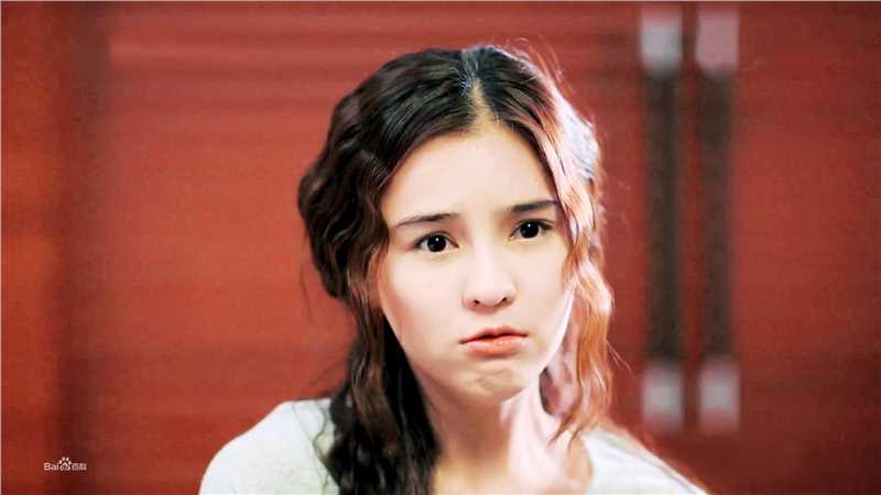 李海娜( 、Sushar Manaying)在《浪漫满屋》Aom中的