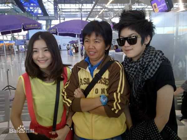 萨瓦蒂·翁索姆佩奇(Sarasawadee Wongsompetch)前后照片