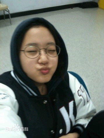 金高银（本名）()金高银生活照素颜照相册