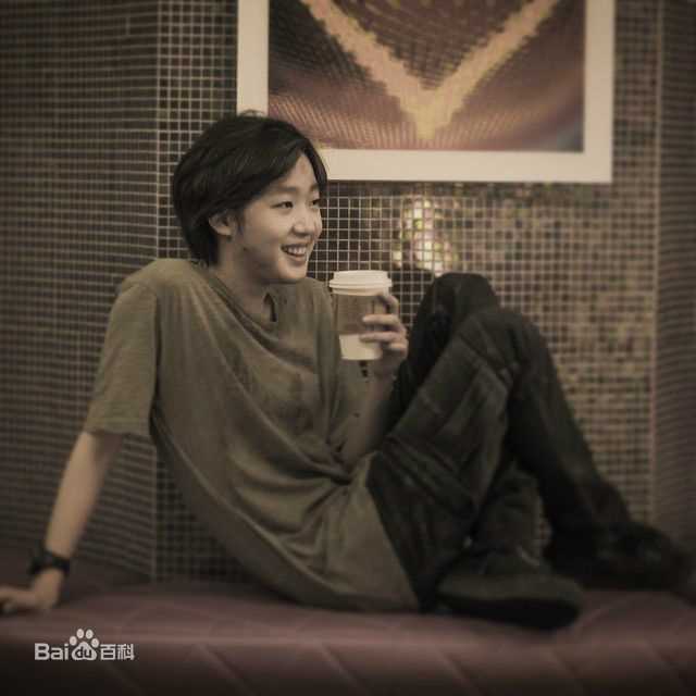 金高银（本名）()金高银生活照素颜照相册