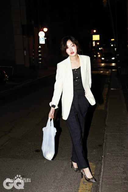 金高银（本名）()金高银画报性感图片图集