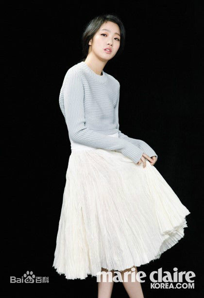 金高银（本名）()金高银画报性感图片图集