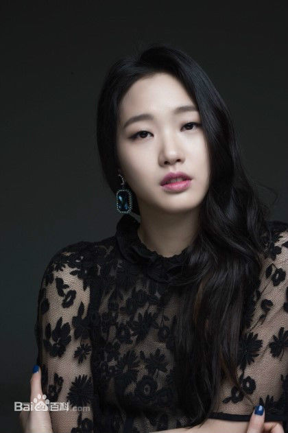 金高银（本名）()金高银画报性感图片图集