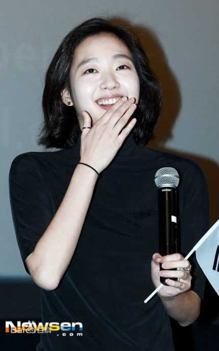 金高银（本名）()金高银参加活动照生活照相册