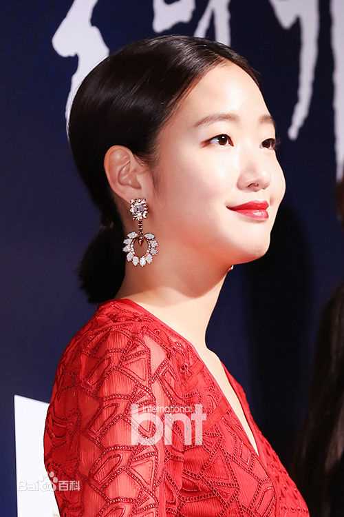 金高银（本名）()金高银参加活动照生活照相册