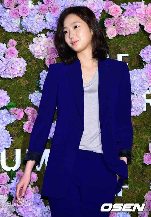 金高银（本名）()金高银参加活动照生活照相册