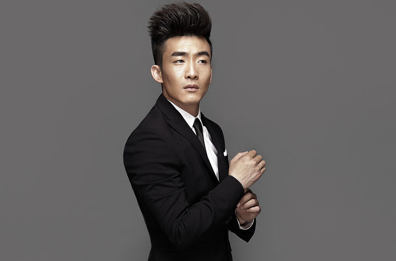 高清魏炳桦图片